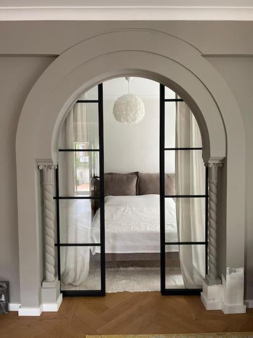 Stunning 1Bd Flat With 50M2 Terrace In The City Center Bucarest Esterno foto